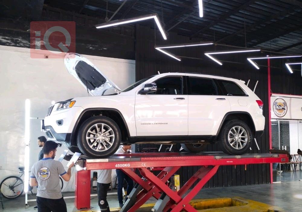 جيب جراند شيروكي